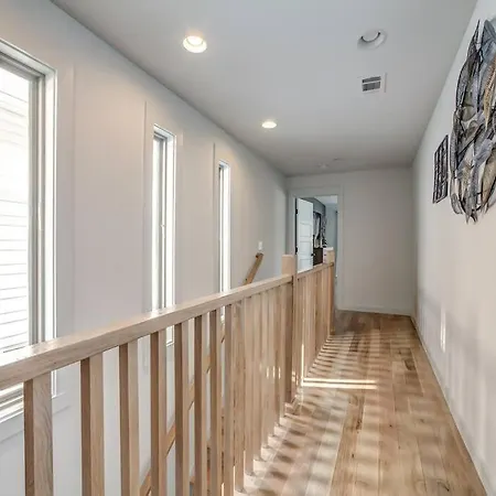 Nashville'S Broadway: Your Spacious Home Exterior photo