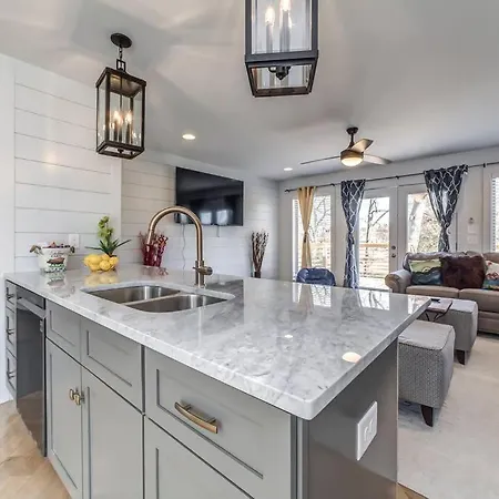 Nashville'S Broadway: Your Spacious Home Exterior photo