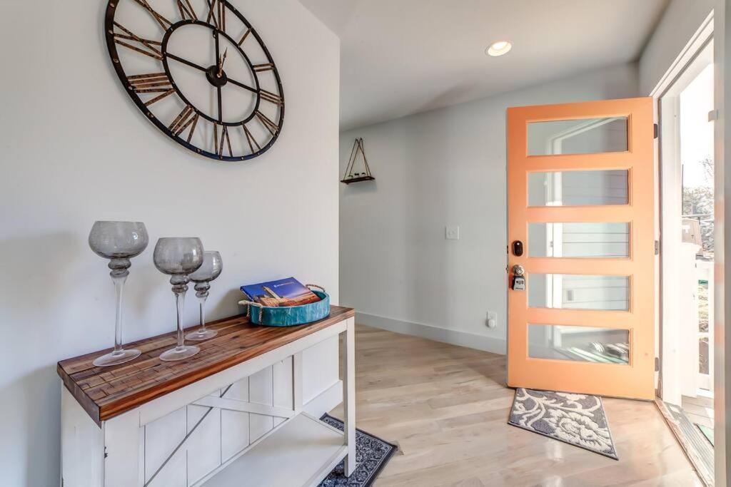 Nashville's Broadway: Your Spacious Сasa de vacaciones *